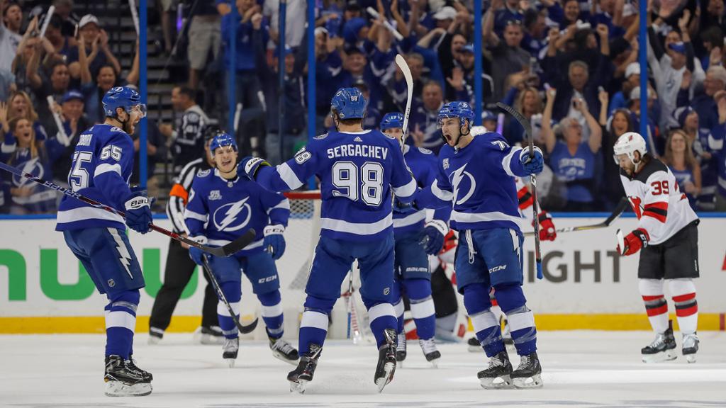 Tampa vence a série, Washington vira e Toronto sobrevive