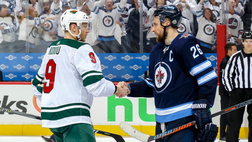 Jets avançam, Flyers e Avalanche forçam Jogo 6