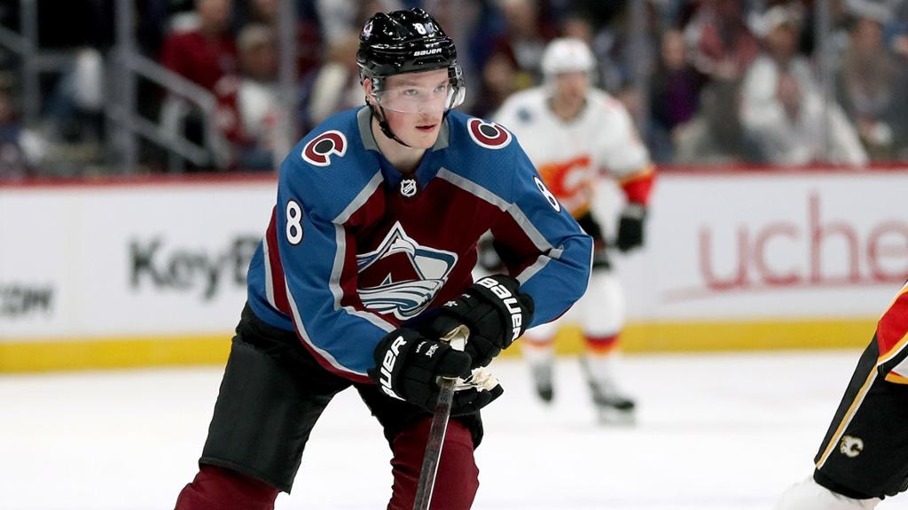 Leafs, Avs e Preds abrem vantagem nas séries; Canes conquista a primeira vitória