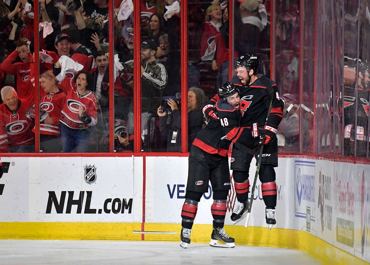 Canes chega à final da conferência leste! Já Stars lidera por 3-2