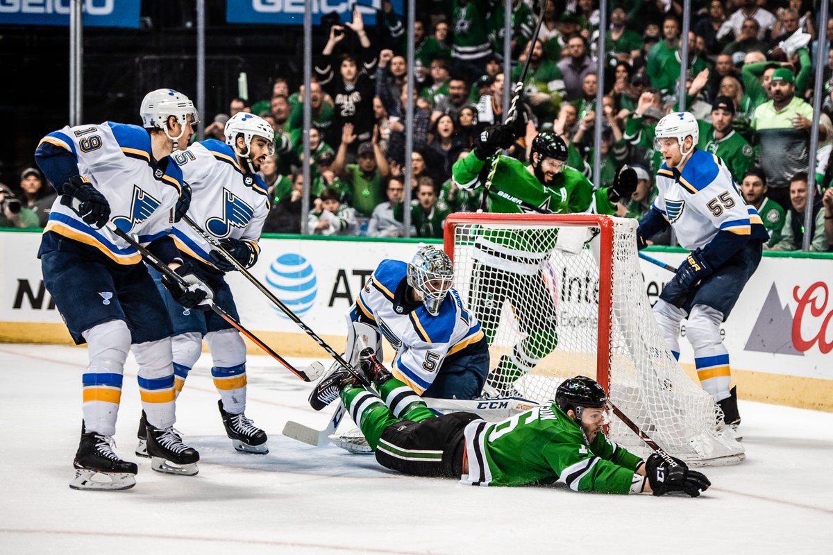 Vitória de Dallas empata a série e Hurricanes sai na frente com 3-0!