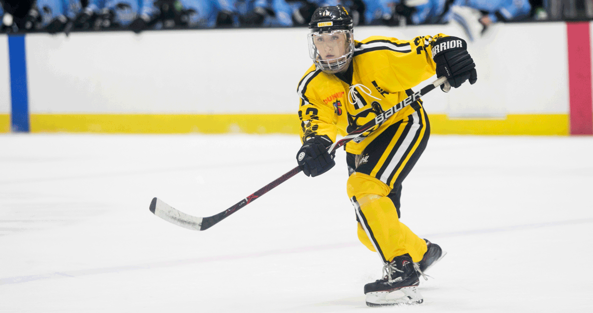 Kaleigh Fratkin durante uma partida do Boston Pride