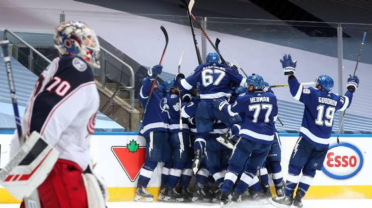 Tampa garante vaga no segundo round em outro overtime