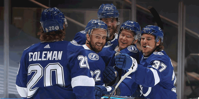 Lightning alcança novos recordes em vitória sobre os Bruins